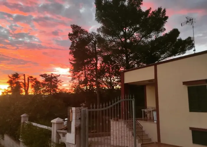 Holiday Nature 乡村民宿 奥斯图尼